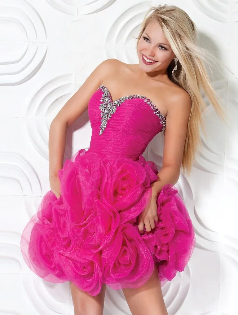 Красивые платья на юбилей. Платье розовое. Платье ярко-розовое. Красивое розовое платье. Красивые яркие платья.