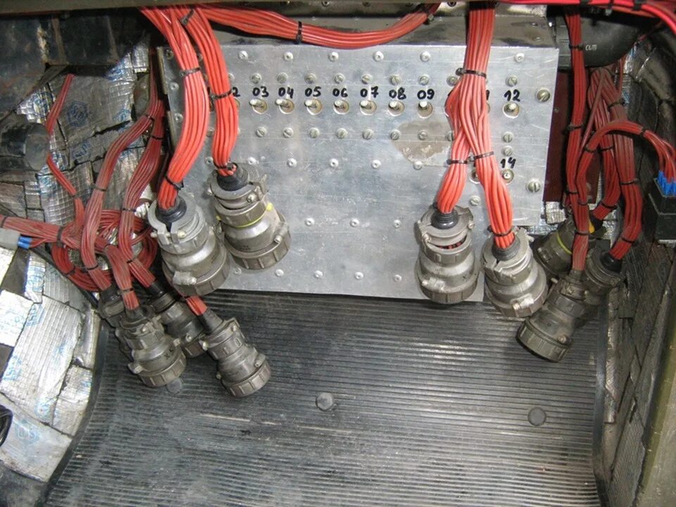 батарея вместо радиатора уаз 469. как снять печку уаз 469. радиатор отопителя уаз 469. отопитель салона уаз 469. печка уаз 469.