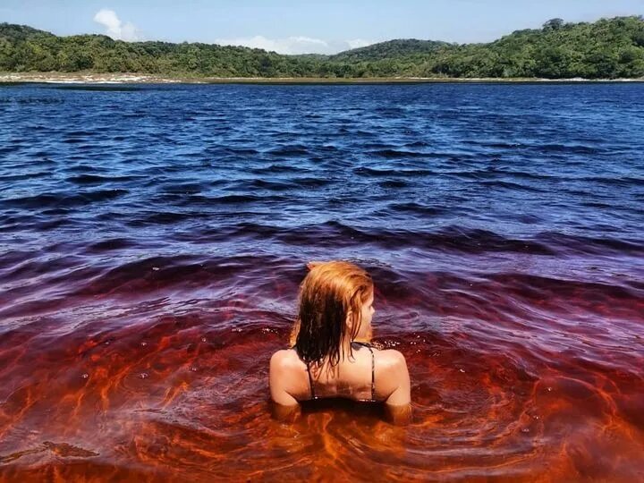 Покупаться в воде