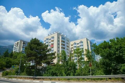 Ялтинская 9