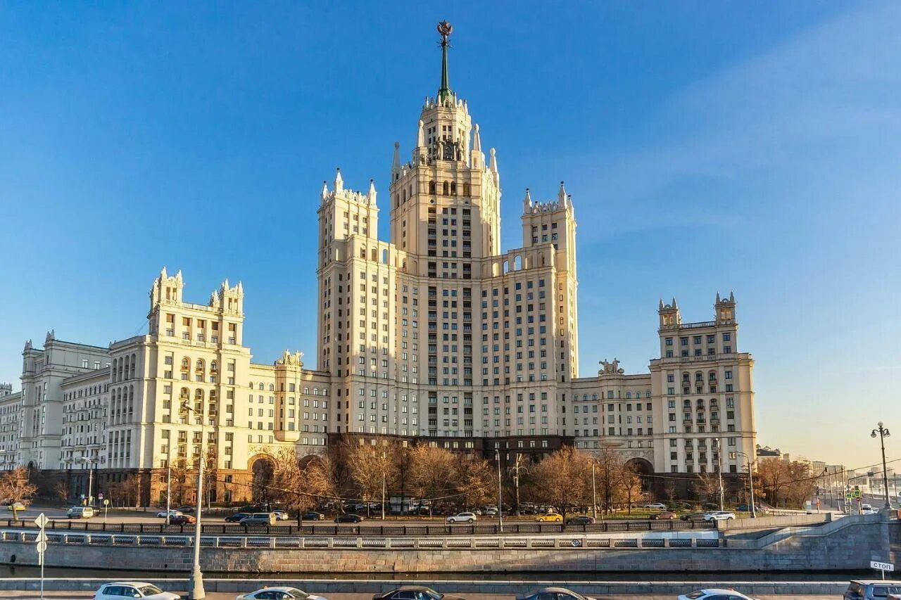 Высотка 1. Высотка на котельнической набережной. сталинская высотка на таганской. г. москва, котельническая наб., 115 (сталинская высотка). котельническая набережная высотка дом 1 в москве.