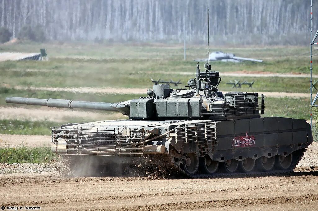 Т 80бвм 2025. Танк т-80бвм. t80бвм. т 80 бмв. танк т 80 бмв.