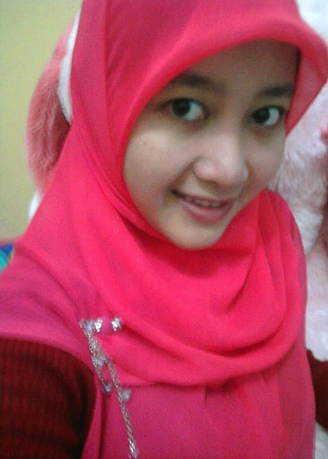 Jilbab malaysia crot dimuka. Индонезия хиджаб jilbab hisap kontol сексс. Gadis crot. Crot di mulut. Cewek bertopi.