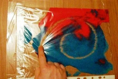 Техника рисования цветов пакетом. Нестандартные способы рисования. Необычные способы рисования для детей. Поделки с красками. Рисование пакетом для детей.