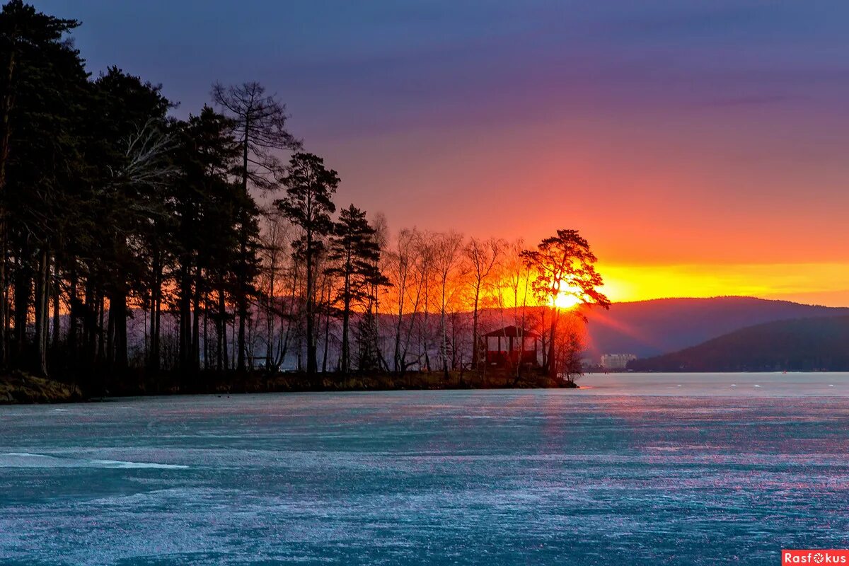 Тургояк миасс зима. Тургояк миасс зима. Тургояк зимой. Таганай озеро тургояк зима. Миасс озеро тургояк зимний.