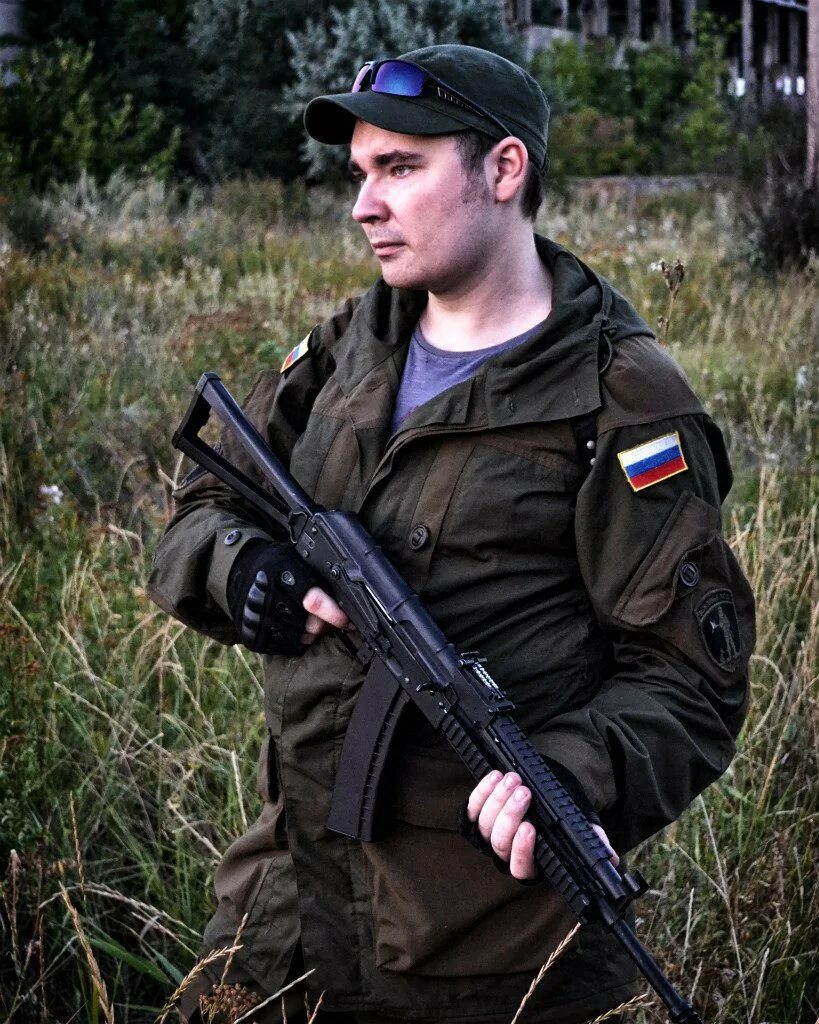 Работу на донбассе для мужчин. Работу на донбассе для мужчин. Солдаты днр. Современные бойцы в атаке. Обои ополченцы.