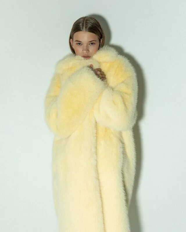 Шуба день. Шуба день. Шуба день. Баннер шубы. Аксессуары из меха.