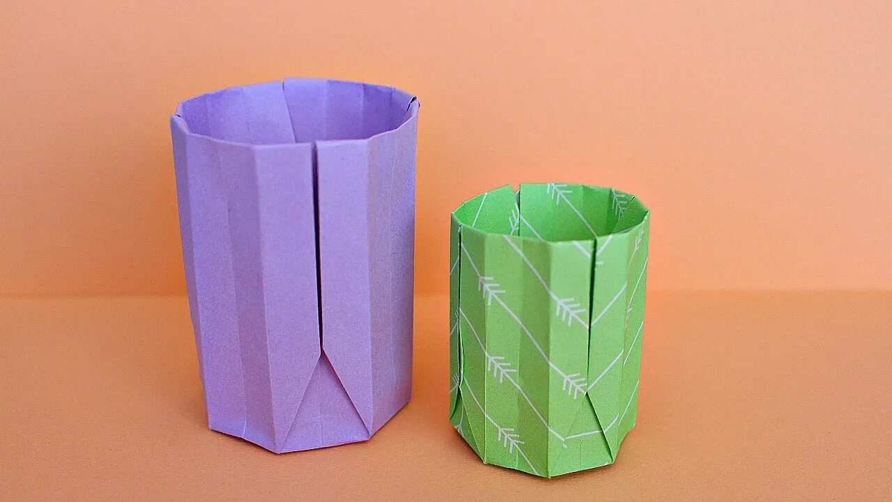 Стаканчик из бумаги. Стаканчик из бумаги оригами. Ваза из бумаги. Оригами ваза для цветов. Как сделать вазу легко