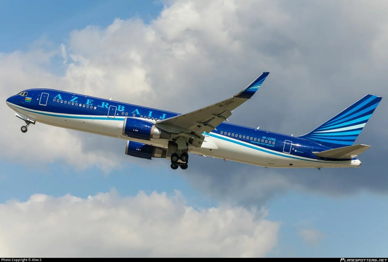 Azal azerbaijan airlines самолёты. боинг 757 азербайджанские авиалинии. азал авиакомпания самолет. Airbus a319 азал. азал москва баку.