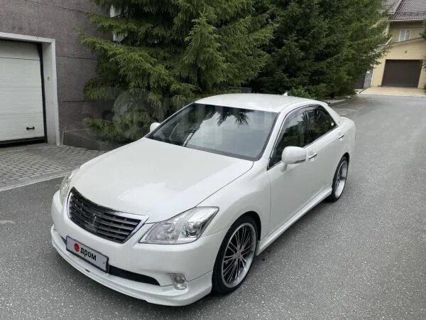 Тойота кроун 2024. Тойота Краун 2011. Toyota Crown 2011. Тойота Краун 2011 года. Кроун 2011 гибрид.