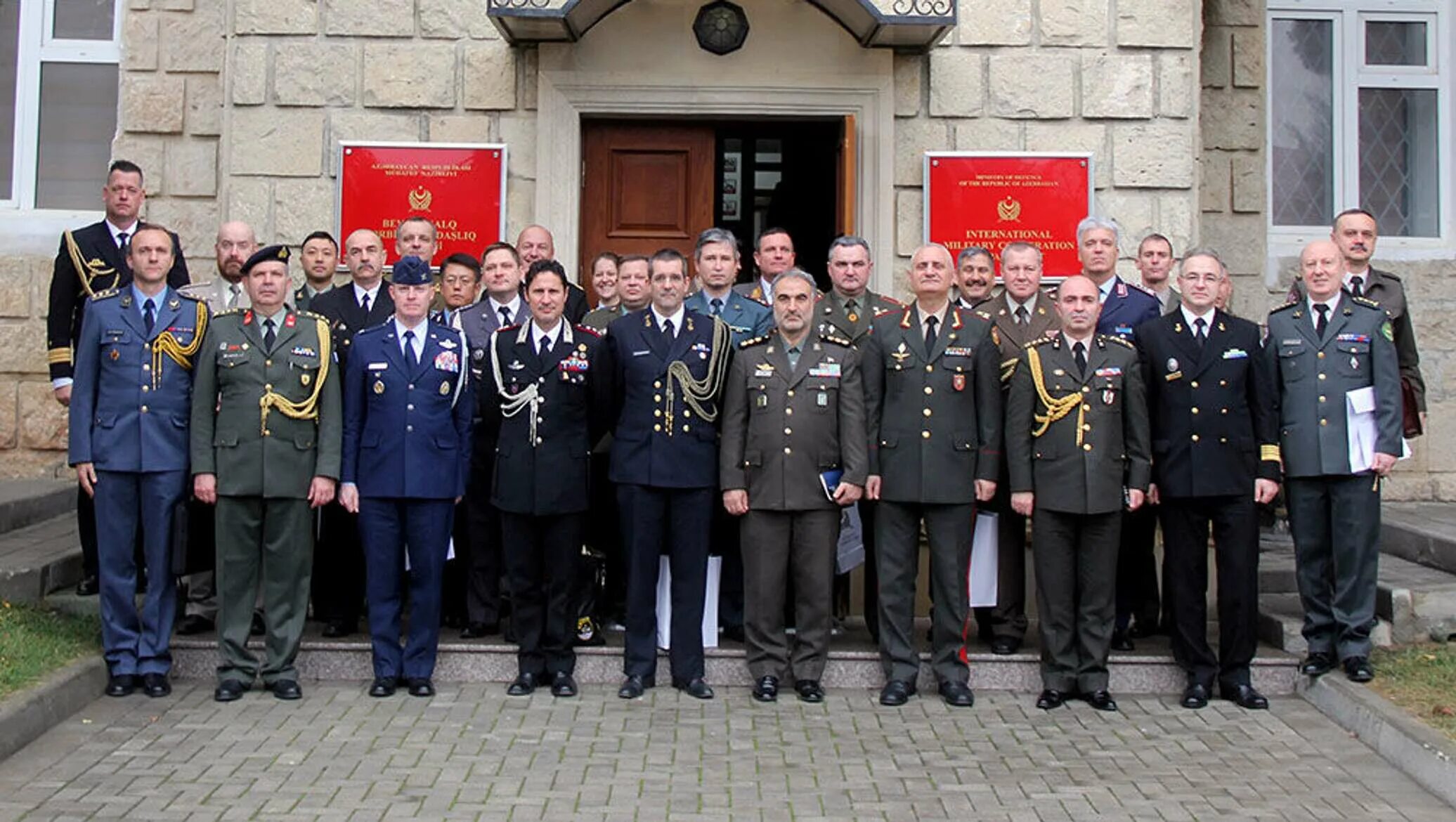 Военный атташе. Аппарат военного атташе. Военный атташе РФ В Германии. Военный атташе Германии в России. Атташе что это такое