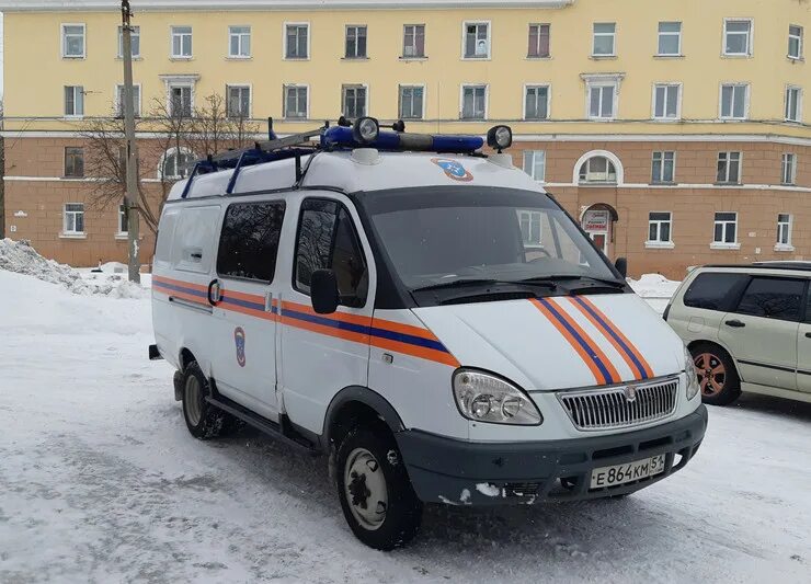 Служба в мурманске. Аварийка мурманск телефон. Телефоны аварийных служб. Мурман автодор алиев мурманск. Газель оперативный штаб.