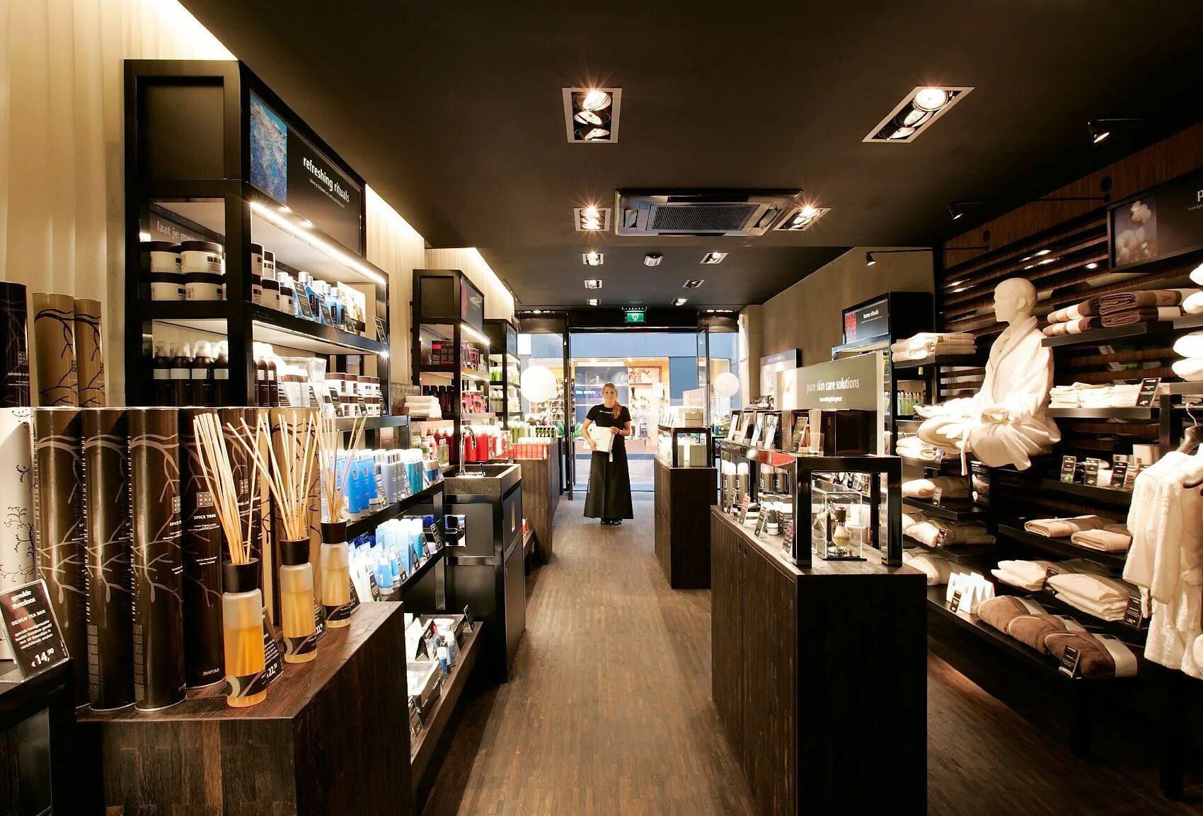 Store this. Another store. Немецкий магазин. Another store. Стори шоп.