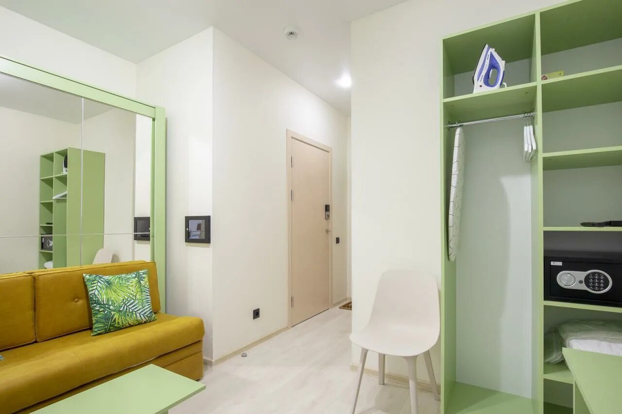 Smart welcome. Отель смарт вэлком академия. Отель смарт вэлком. Smart welcome. Умный отель.