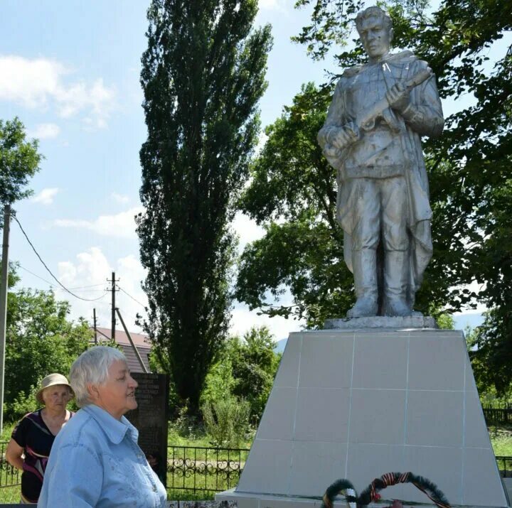 Станица нижегородская апшеронского района краснодарского края. Хутор Кубано армянский Апшеронского района. Площадь Апшеронского района. Город Апшеронск. Апшеронск достопримечательности.