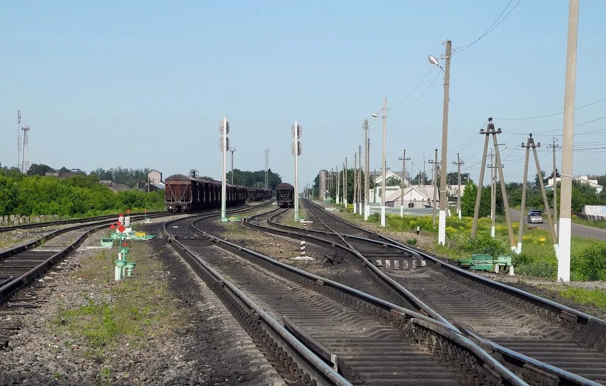 Погода нарышкино орловской области на неделю. Станция Нарышкино Орловская область. ЖД станция Хотынец. Нарышкино Орловская область ЖД вокзал. Орел Хотынец станции.