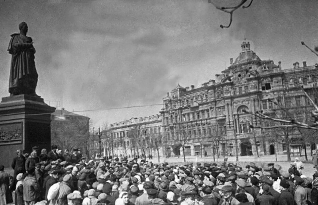 Освобождение Одессы 1941. 10 Апреля 1944 освобождение Одессы. Одесса 10 апреля 1944 года. Освобождение Одессы ВОВ. 10 апреля 1944 года