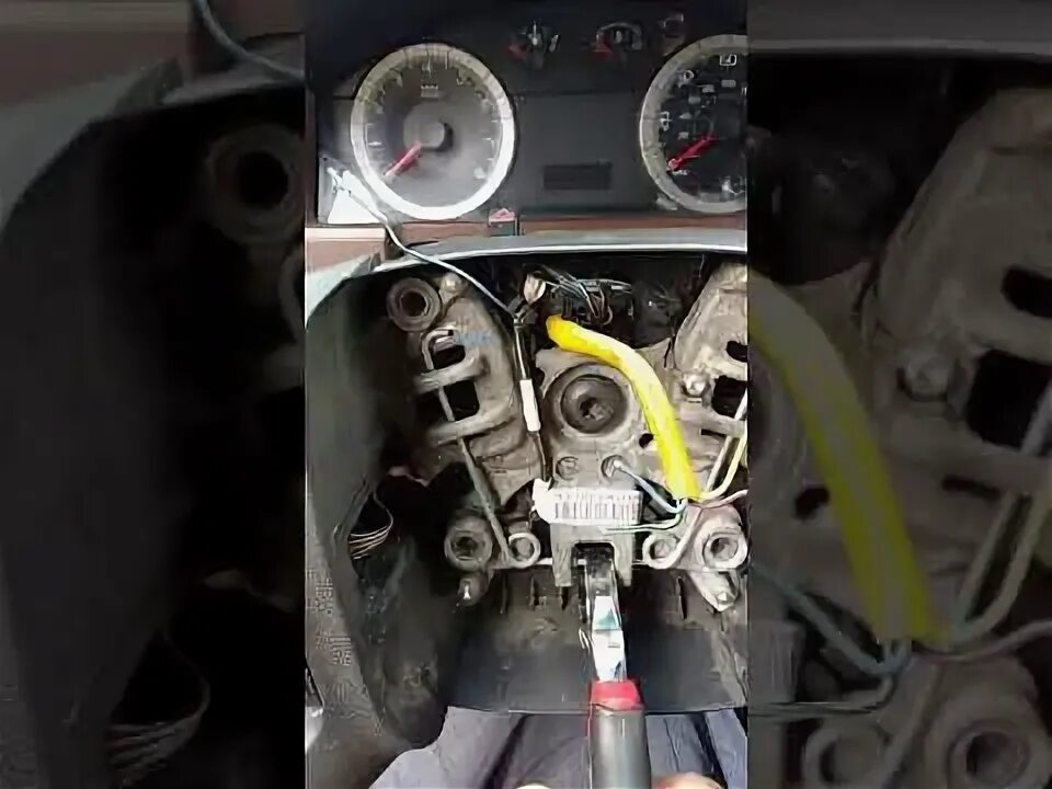 Как снять руль форд эскейп Ремонт накладки на руль Форд Эскейп, перетяжка автомобильным винилом. Цена, прим