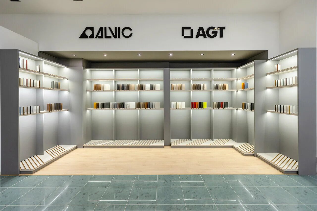 тбм люкс кухни. стильные кухни. тбм люкс логотип. тбм люкс кухни. тбм люкс.