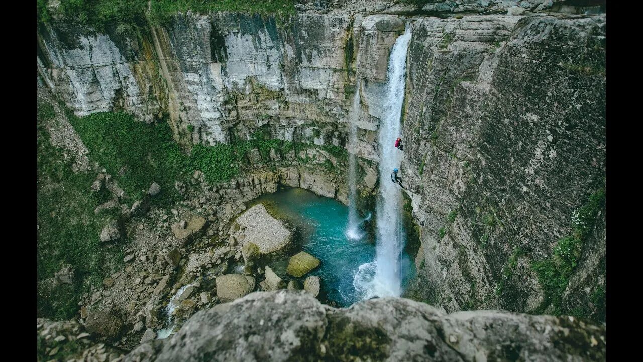 Водопад кинчха. Каньон окаце и водопады кинчха. Водопад кинчха грузия. Водопад окаце грузия. Водопад кинчха кутаиси.