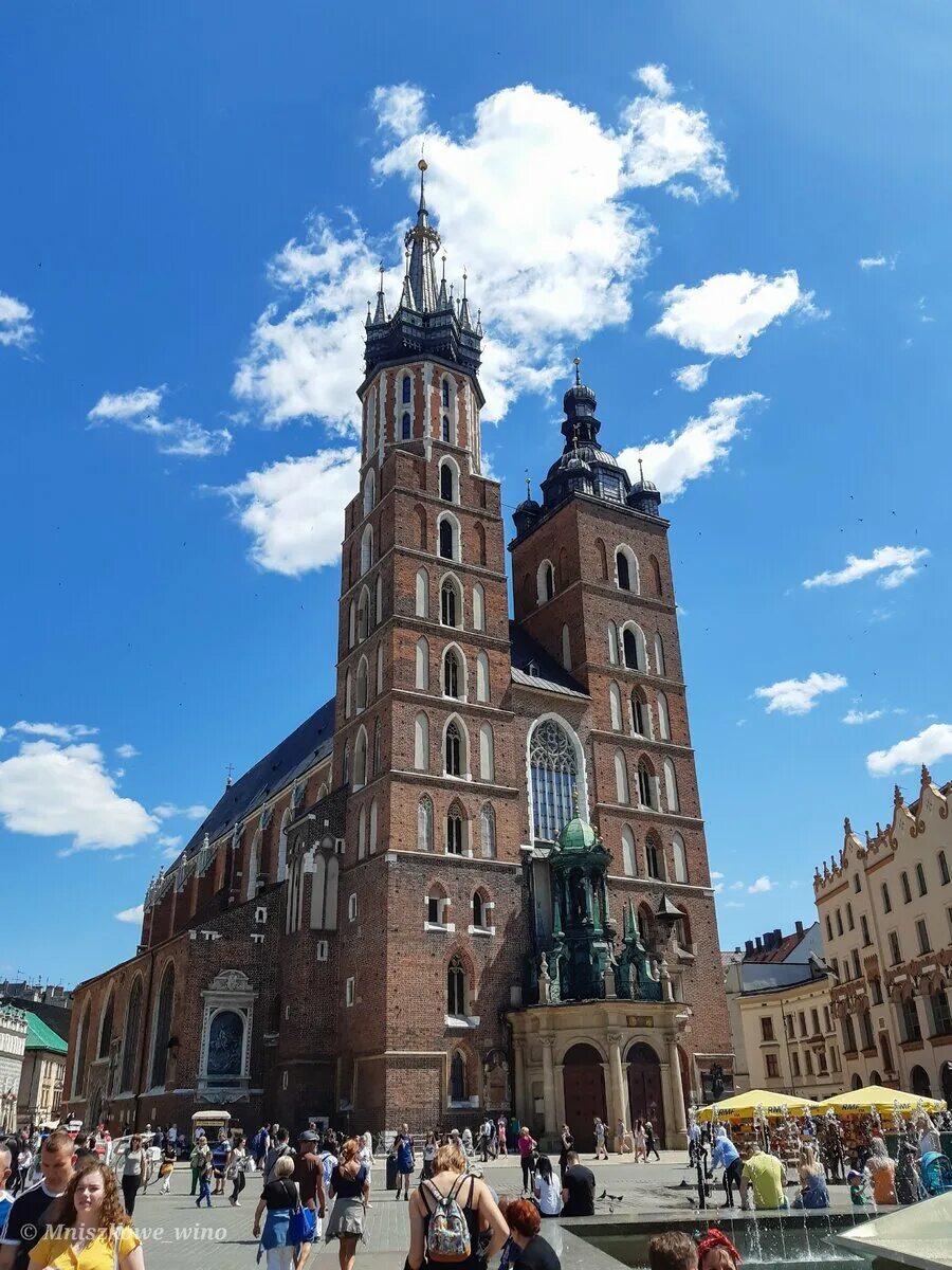 Краков). Мариацкий костел. Мариацкий костёл. Краков костел девы марии. Мариацкий костёл краков.