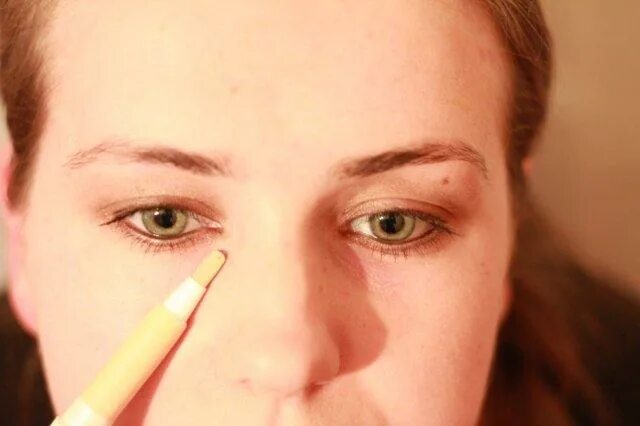 реакция на тональный крем. консилер скатывается. Concealer make up tutorial. аллергия на консилер. синяки под глазами консилер.