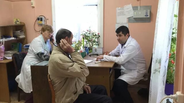 Главный врач больницы березники. Березники пермский врач. Пациенты в поликлинике. Главный врач больницы березники. 1 краевая больница хабаровск.