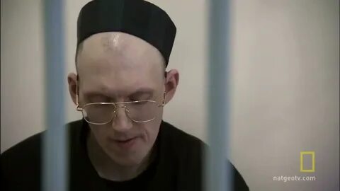 Сколько человек в камере в черном дельфине