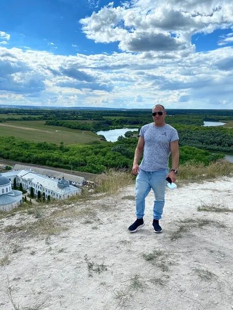 Шишканов воронеж. Шишканов воронеж