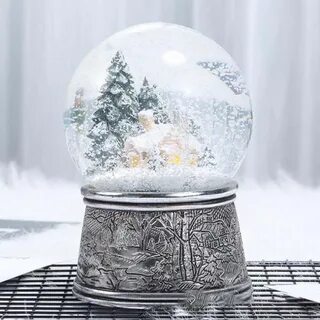 Новогодний со снегом