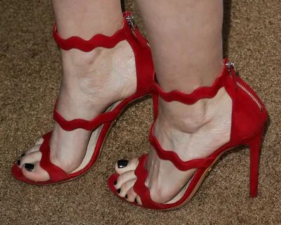 Kate feet