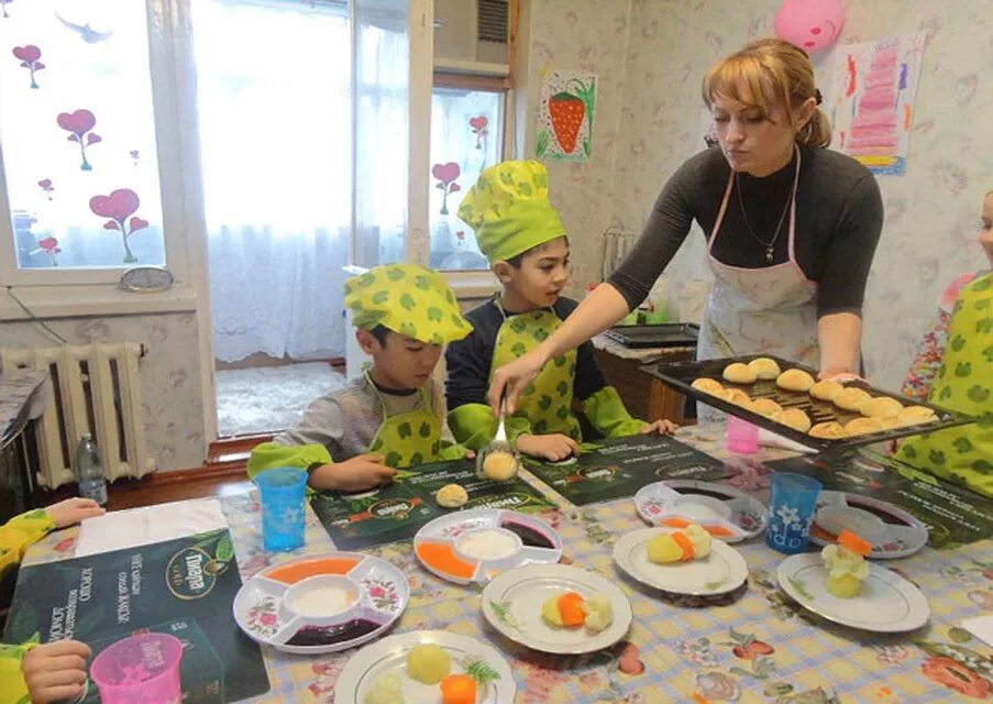 На каникулах будете заниматься. Мастер класс на каникулах для детей. Мастер-класс для детей на летних каникулах. Идеи на каникулы. Чем занять детей на каникулах дома.