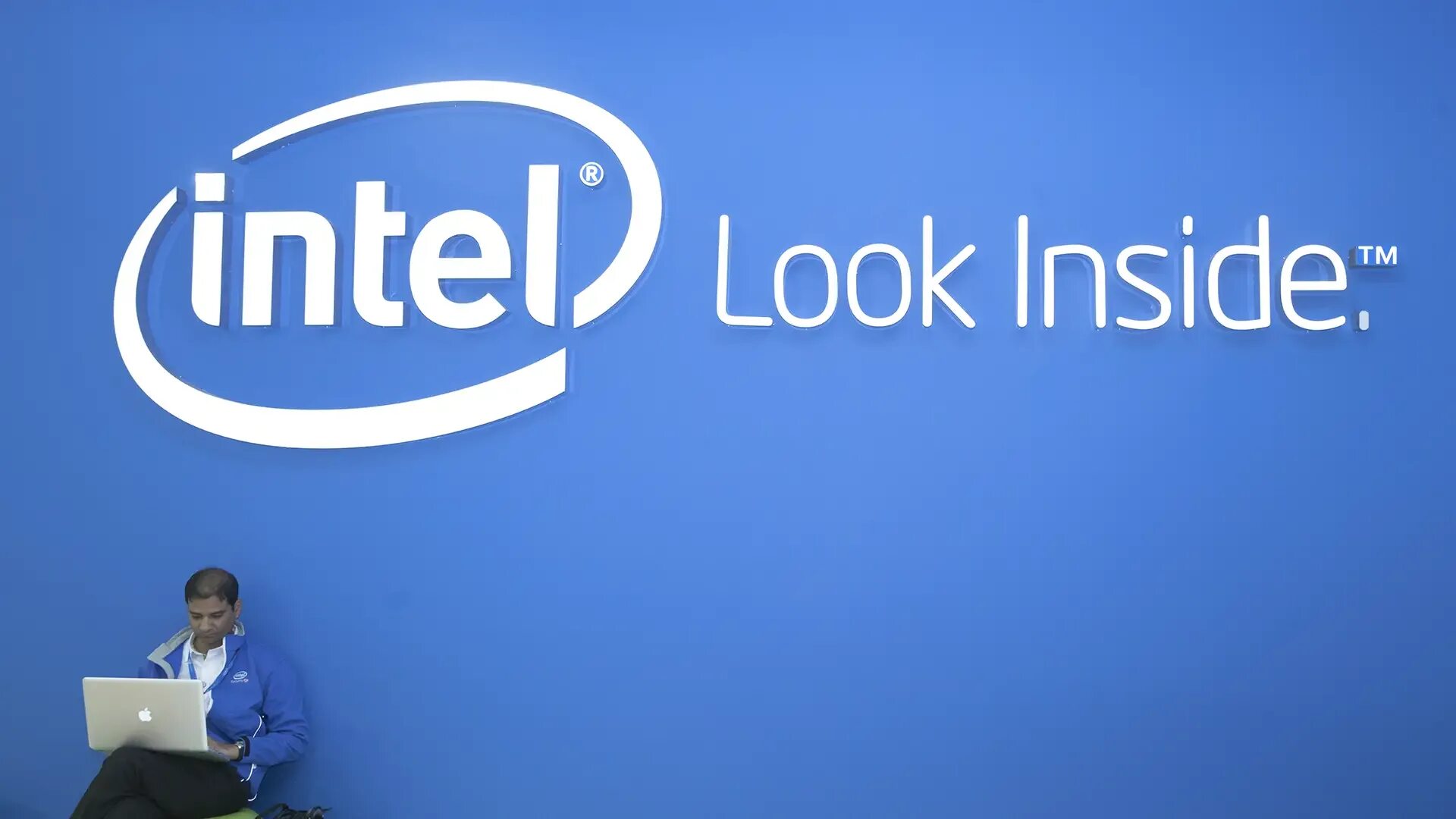 Intel. Интел компания. Интел фото. Обои Intel. Intel оф сайт