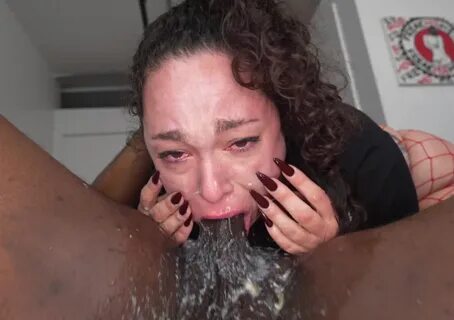 Slideshow buttplugbetty puke.