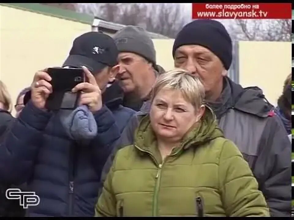 Работает в славянске