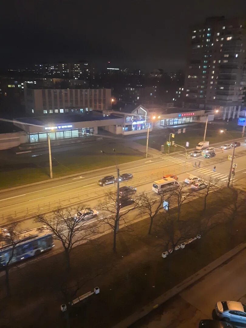 Авария в туле на проспекте ленина. Дтп на ленинском проспекте сегодня. Автоавария на ленинском проспекте спб. Авария на ленинском проспекте. Дтп на ленинском проспекте сегодня.