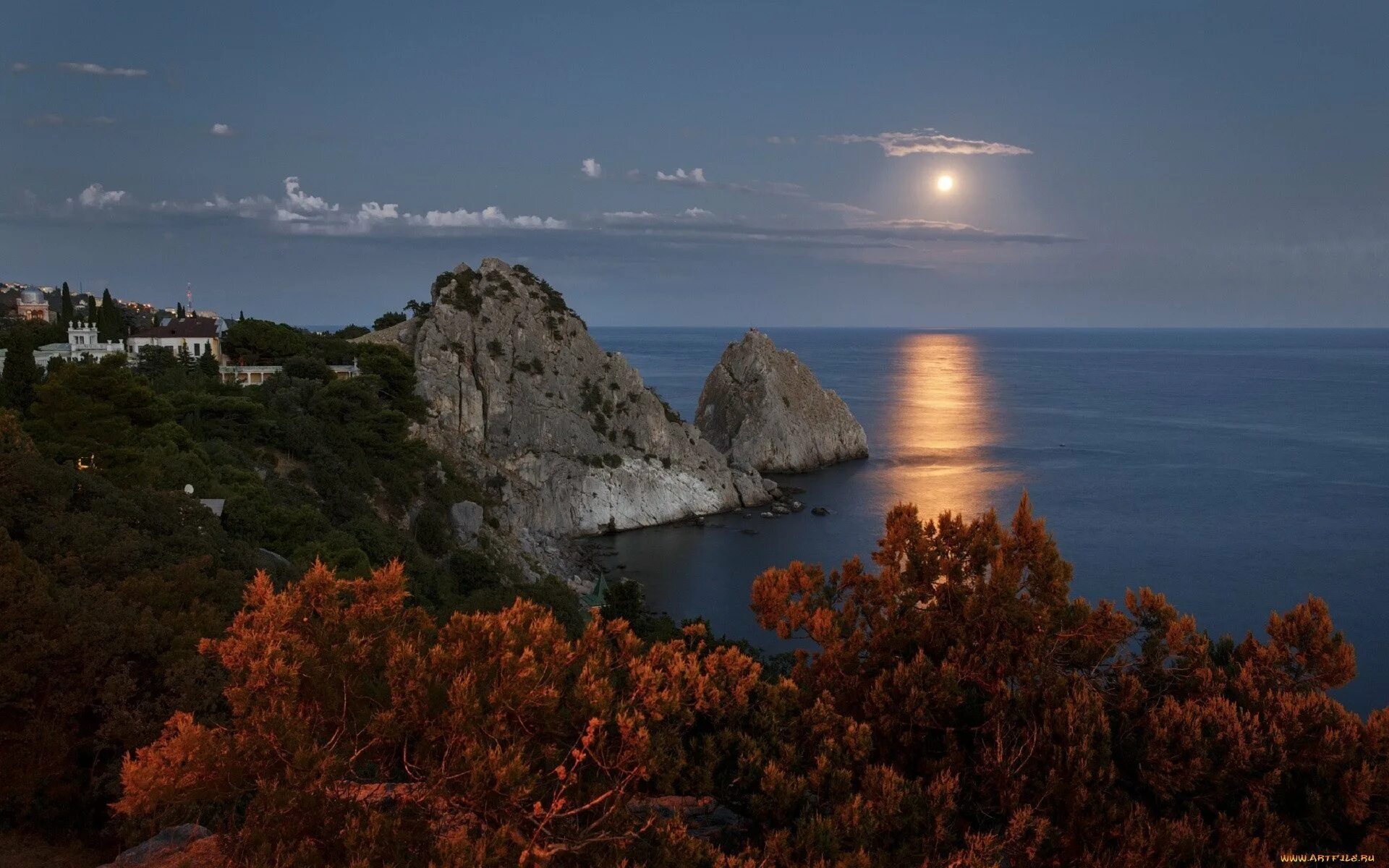 Крымский полуостров природа. Южный берег крымского полуострова. Мыс капчик новый свет. Уникальность природы крыма. Заповедник мыс айя.