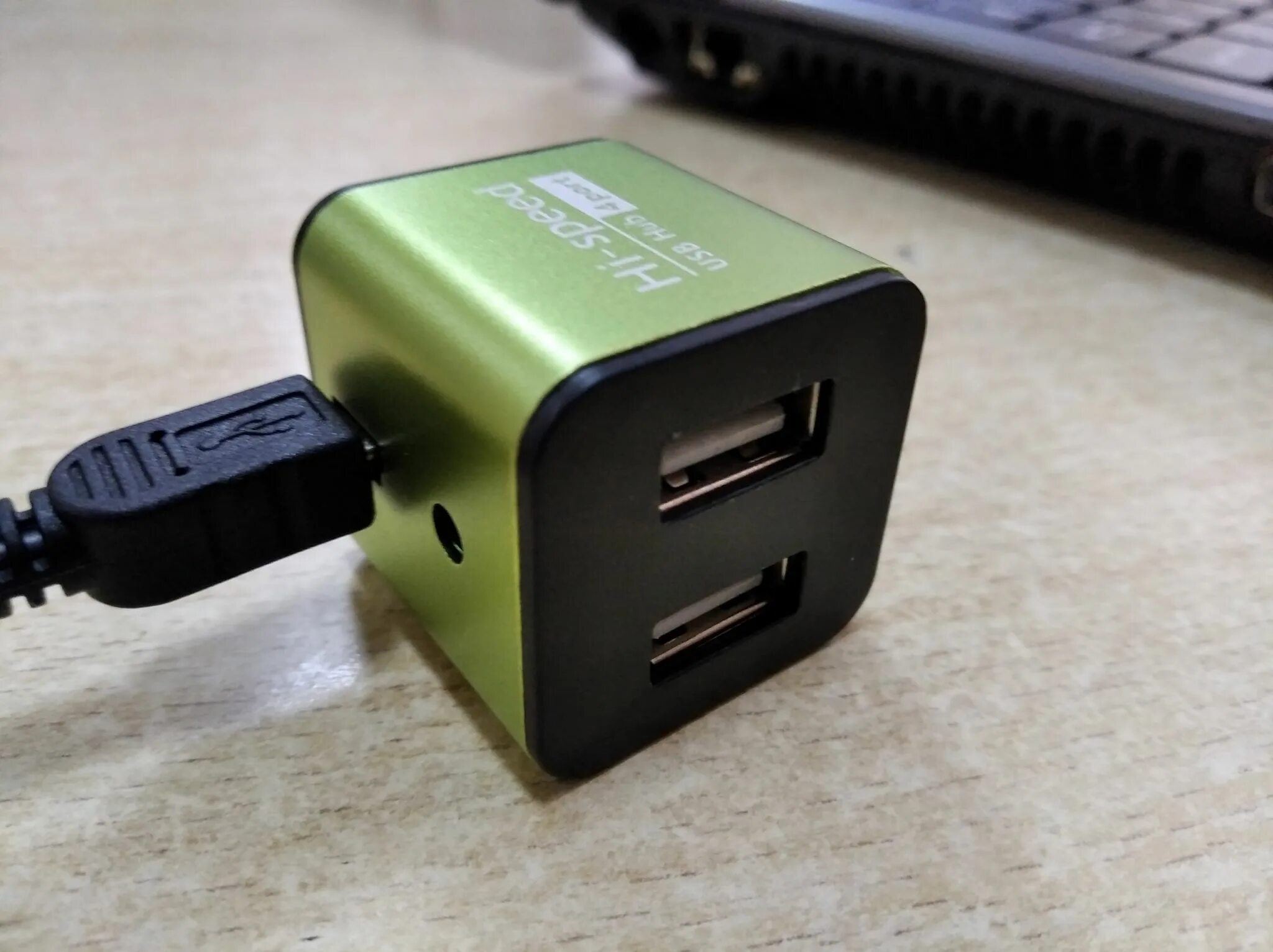 Концентратор USB 2.0 Defender Quadro Iron. Разветвитель Defender Quadro Iron USB2.0. Концентратор USB 2.0 Defender Quadro Iron USB 2.0, 4 порта метал. Корпус Art.83506. USB-хаб Defender Quadro PROMT, USB 2.0, 4 порта. Defender usb quadro