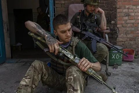 Расстреляли бойца