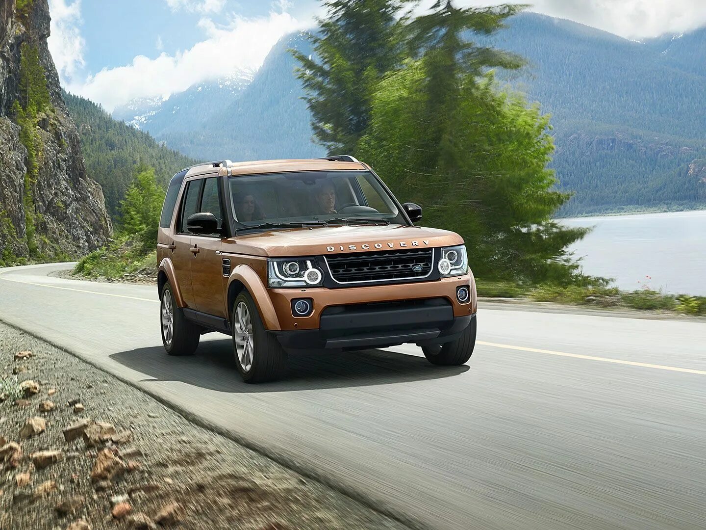 Где дискавери. Land rover discovery 4. ленд ровер дискавери 4 2015. ленд ровер дискавери 2015. ленд ровер дискавери 5.