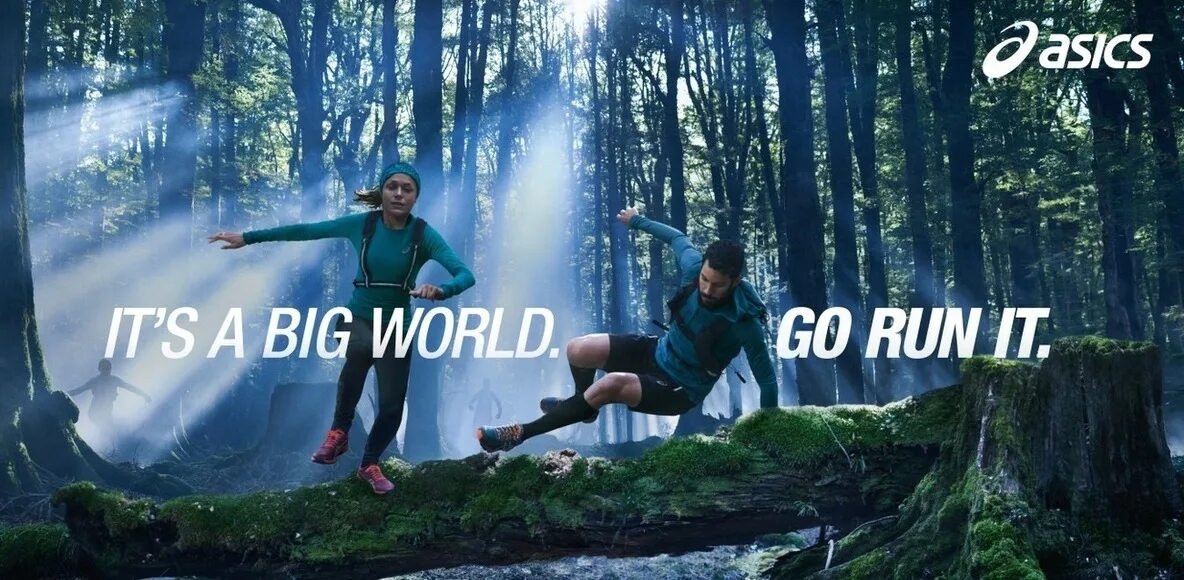 Best run in the world. Run обои. асикс реклама. big world. кроссовки асикс реклама.