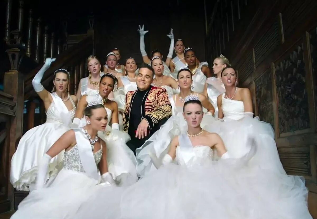 So i party like. Party like a russian. robbie williams party like a russian. песня про олигархов робби уильямс. пати лайк э рашен.