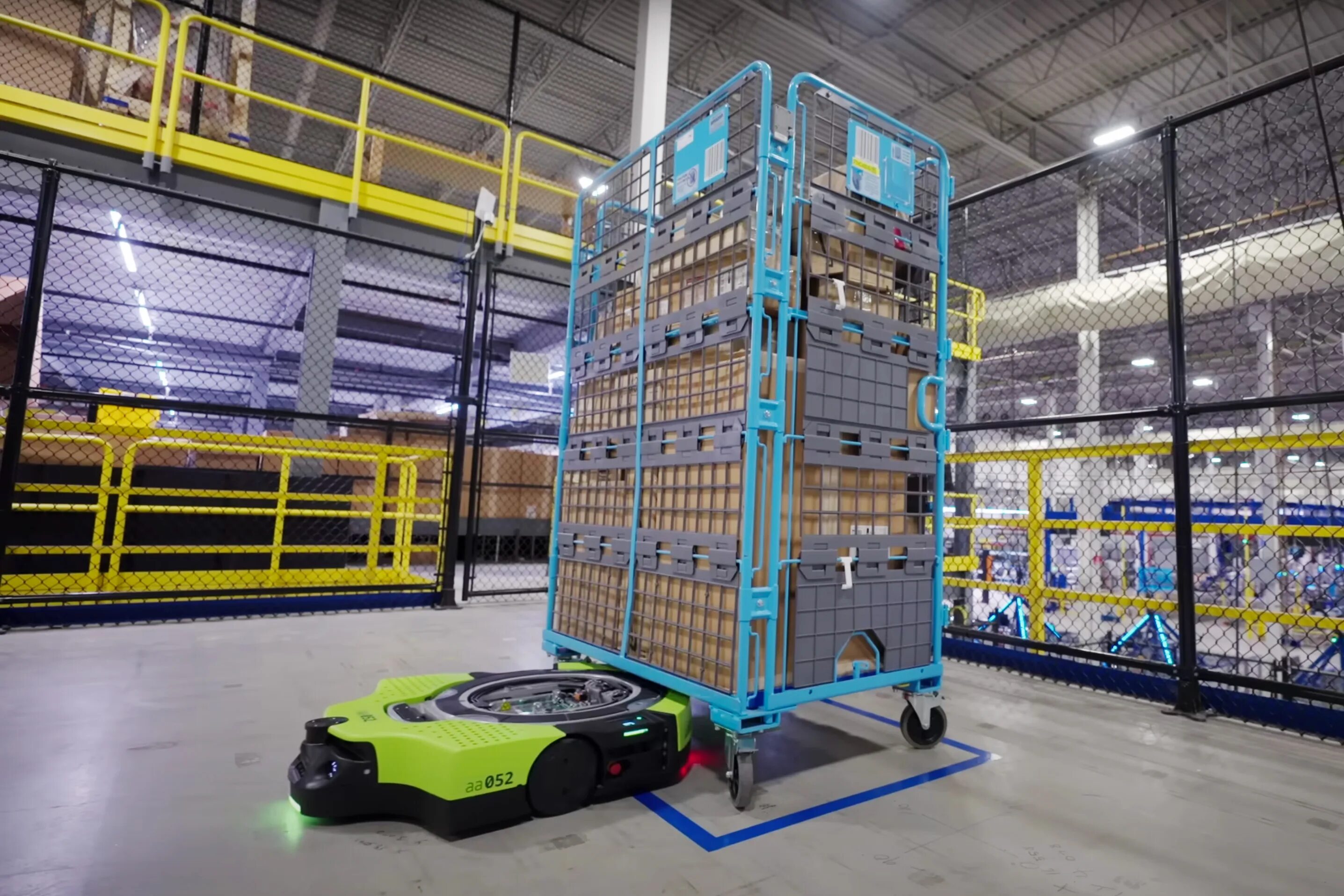 Роботы амазон. Складские роботы amazon pegasus. склад амазон роботы. кейс: складские роботы kiva (amazon). полностью роботизированный склад.