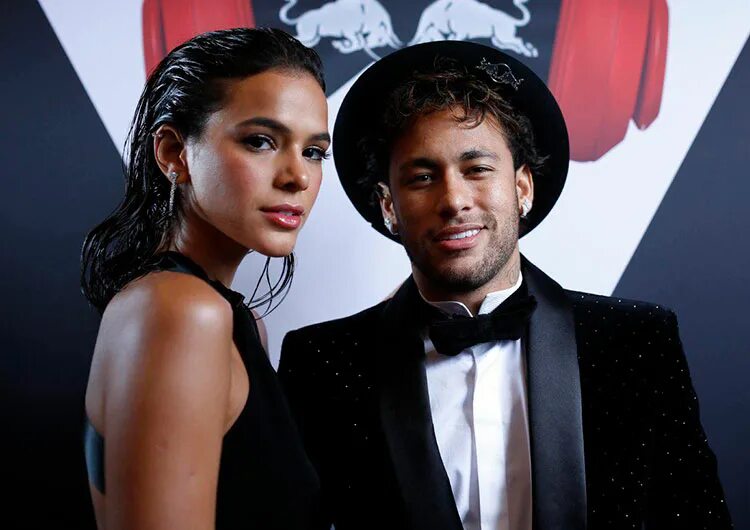 девушка неймара 2022 бруна. Neymar футболист с девушкой. неймар футболист и катя сафарова. девушка неймара фото. екатерина сафарова неймара бывшая.