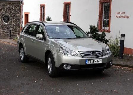 Subaru outback 2011 год