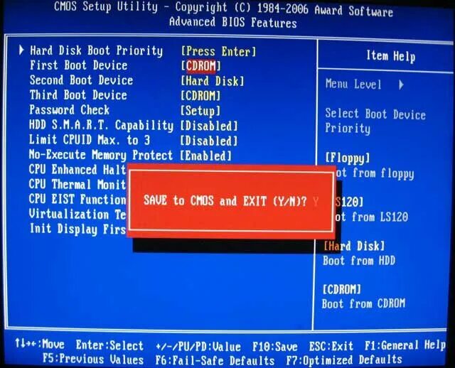 После загрузки биос. First Boot device в биосе. Запуск компьютера. BIOS.. Биос на ноутбуке 7 винда. Запуск ПК через биос.