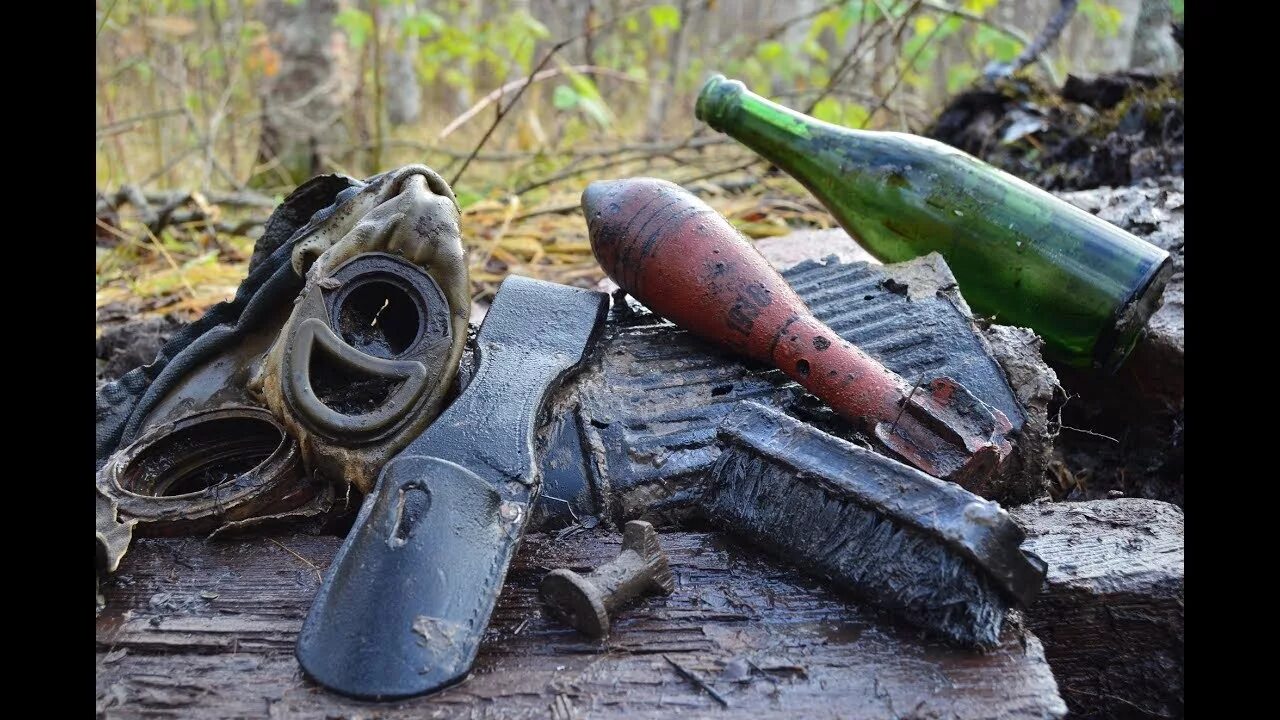 Коп блиндажей. Коп блиндажей. Война в болотах коп по войне. Немецкие блиндажи находки второй мировой. Чёрные копатели находки вов.