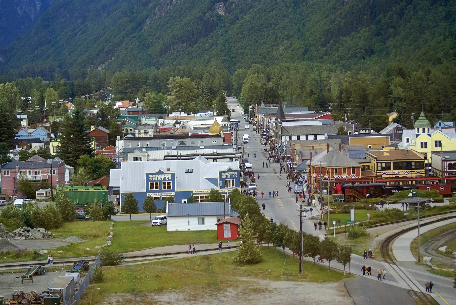 Деревня Джуно Аляска. Скагуэй (Аляска, США). Город Василла Аляска. Уиттиер город на Аляске.