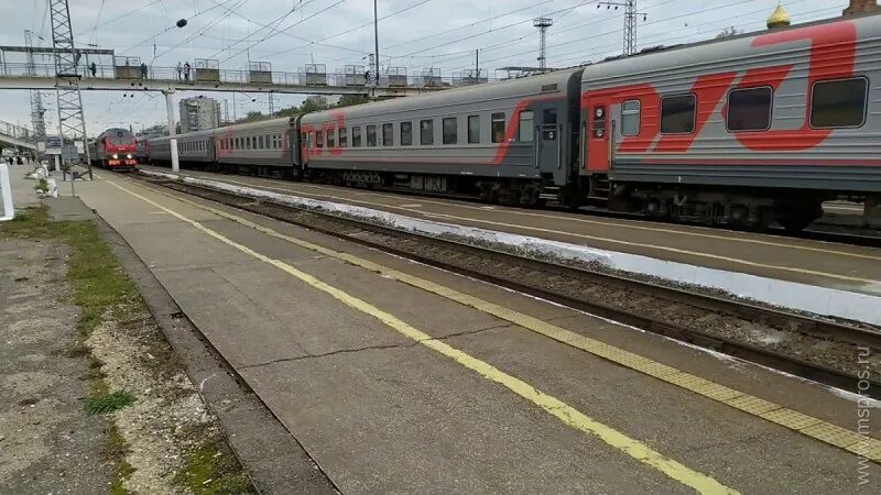 дм62 бч. пригородный поезд александров иваново. м62 1565. пригородный поезд. электричка ковров иваново.