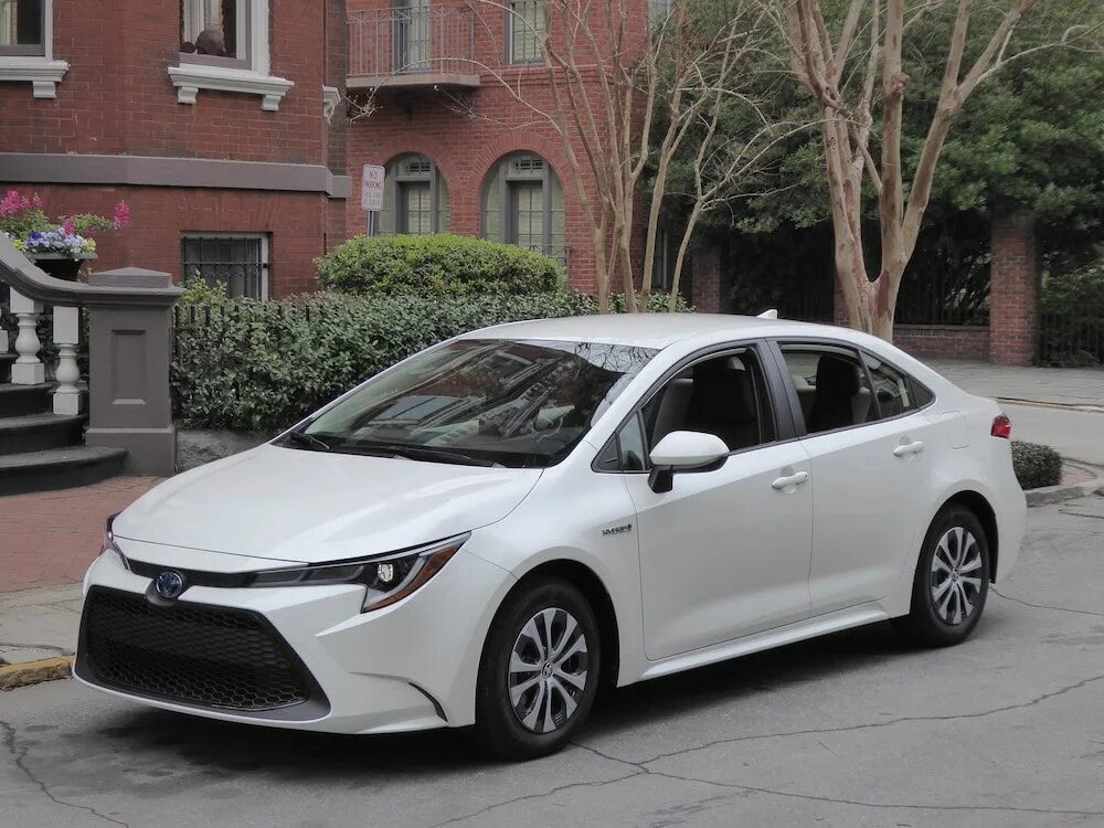 Toyota hybrid 2025. Toyota corolla hybrid 2025. тойота королла 2025 гибрид. toyota corolla hybrid 2025. тойота королла хэтчбек 2025.